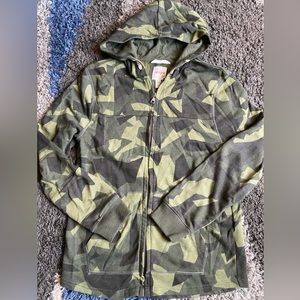 Cat & Jack Camo Jacket Boys Size XL